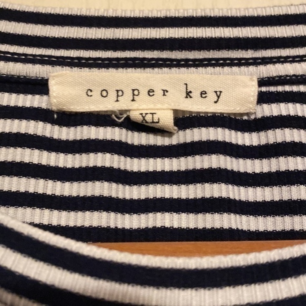Copper Key striped top - Picture 3 of 4